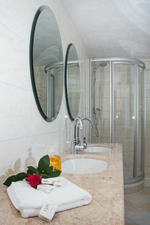 Hotel Albergo Mamma Rosa Wunsiedel Esterno foto