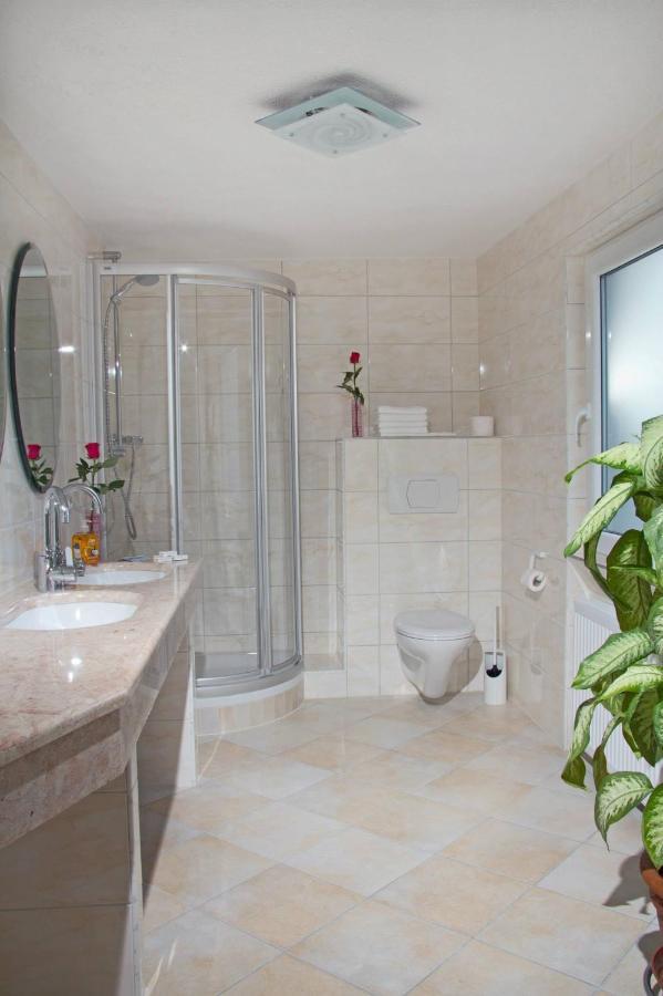 Hotel Albergo Mamma Rosa Wunsiedel Esterno foto